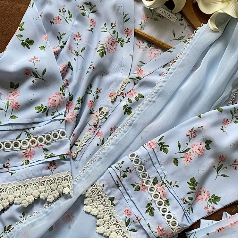 K O M A L - PEST/PINK